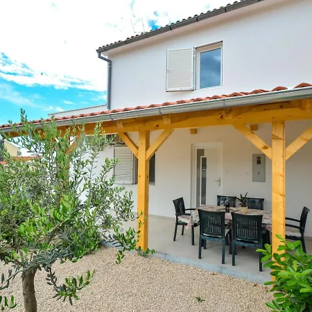 Tramontana By Interhome