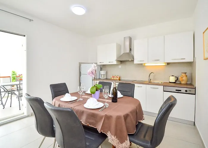 Tramontana By Interhome Vakantiehuis Sovlje