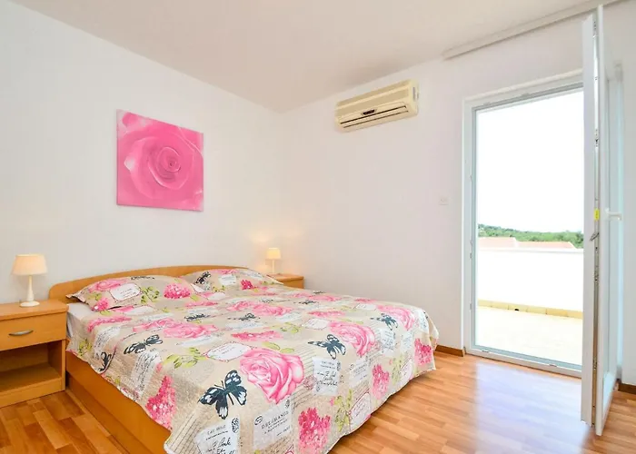 Tramontana By Interhome Vakantiehuis Sovlje