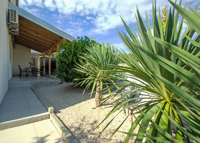 Vakantiehuis Tramontana By Interhome Sovlje